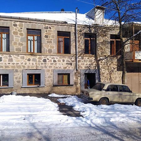 Verishen Guest House B&B Goris Exteriör bild