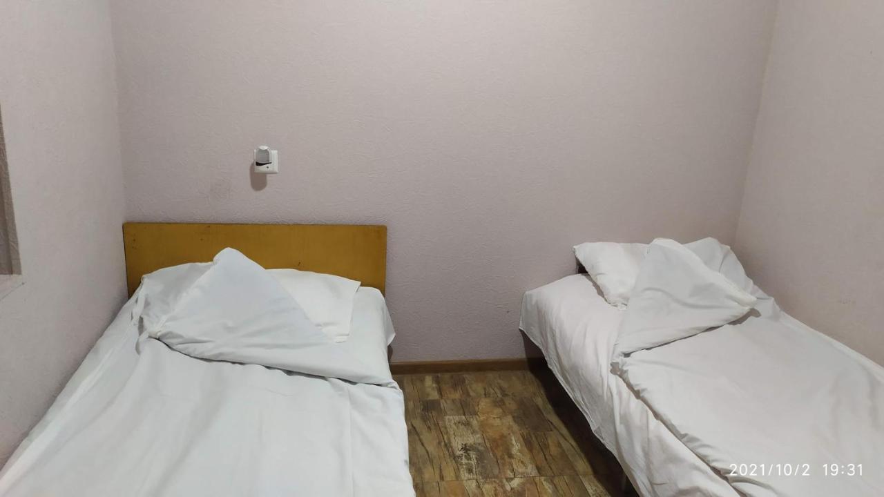 Verishen Guest House B&B Goris Exteriör bild