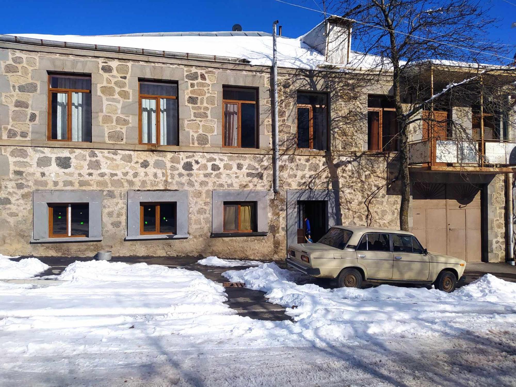 Verishen Guest House B&B Goris Exteriör bild