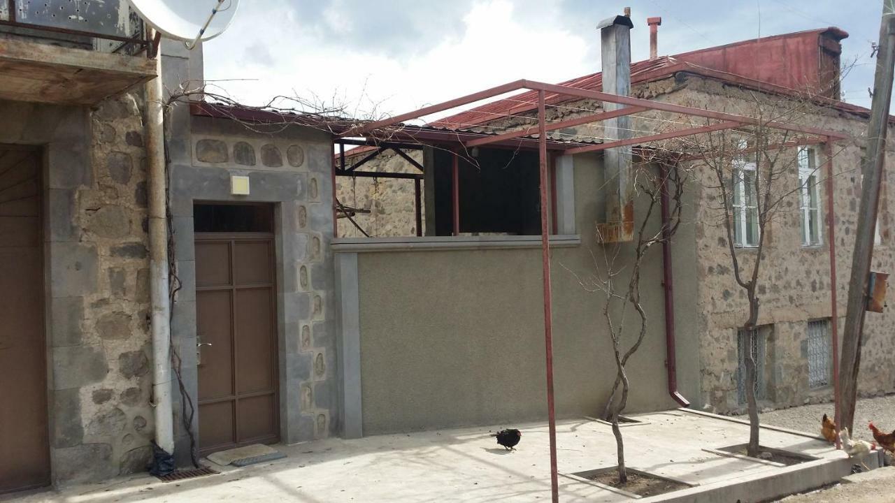 Verishen Guest House B&B Goris Exteriör bild